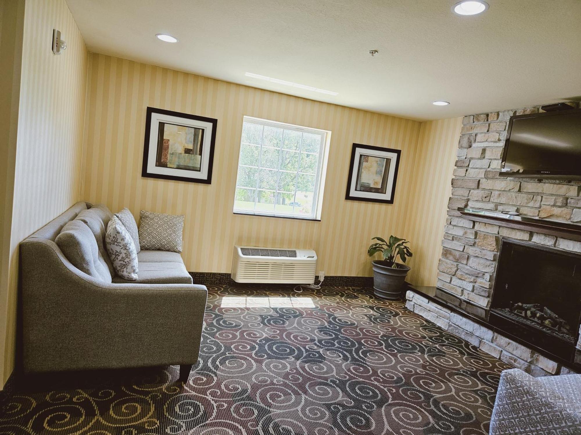 Cobblestone Inn & Suites - Bloomfield Exteriér fotografie