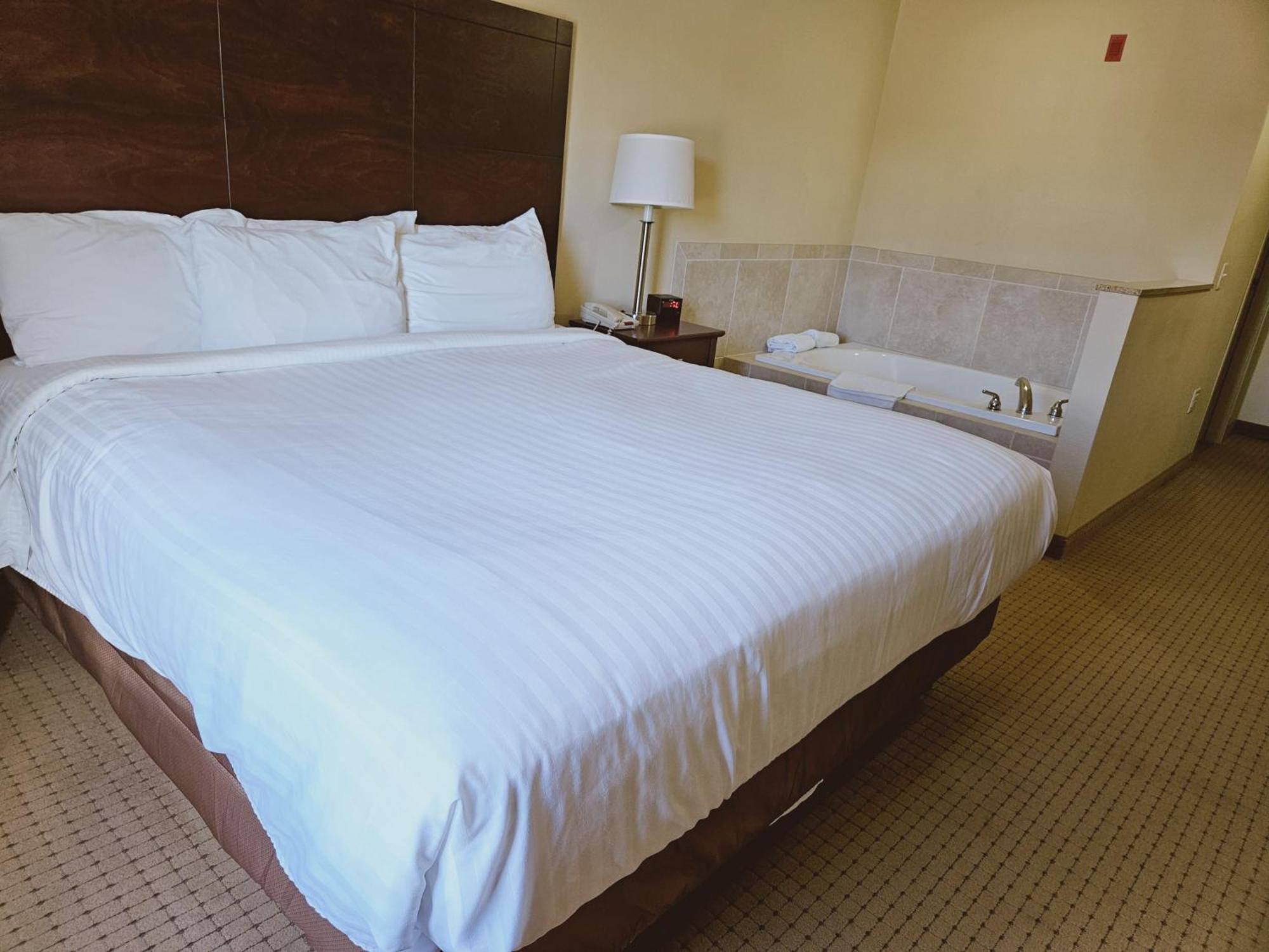 Cobblestone Inn & Suites - Bloomfield Exteriér fotografie
